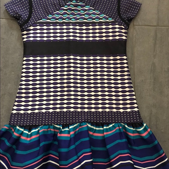 To La Roo Girls Dress - Picture 2 of 4